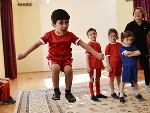 “Bağçalarda Futbol Dərsi” layihəsi davam edir (fotolar)